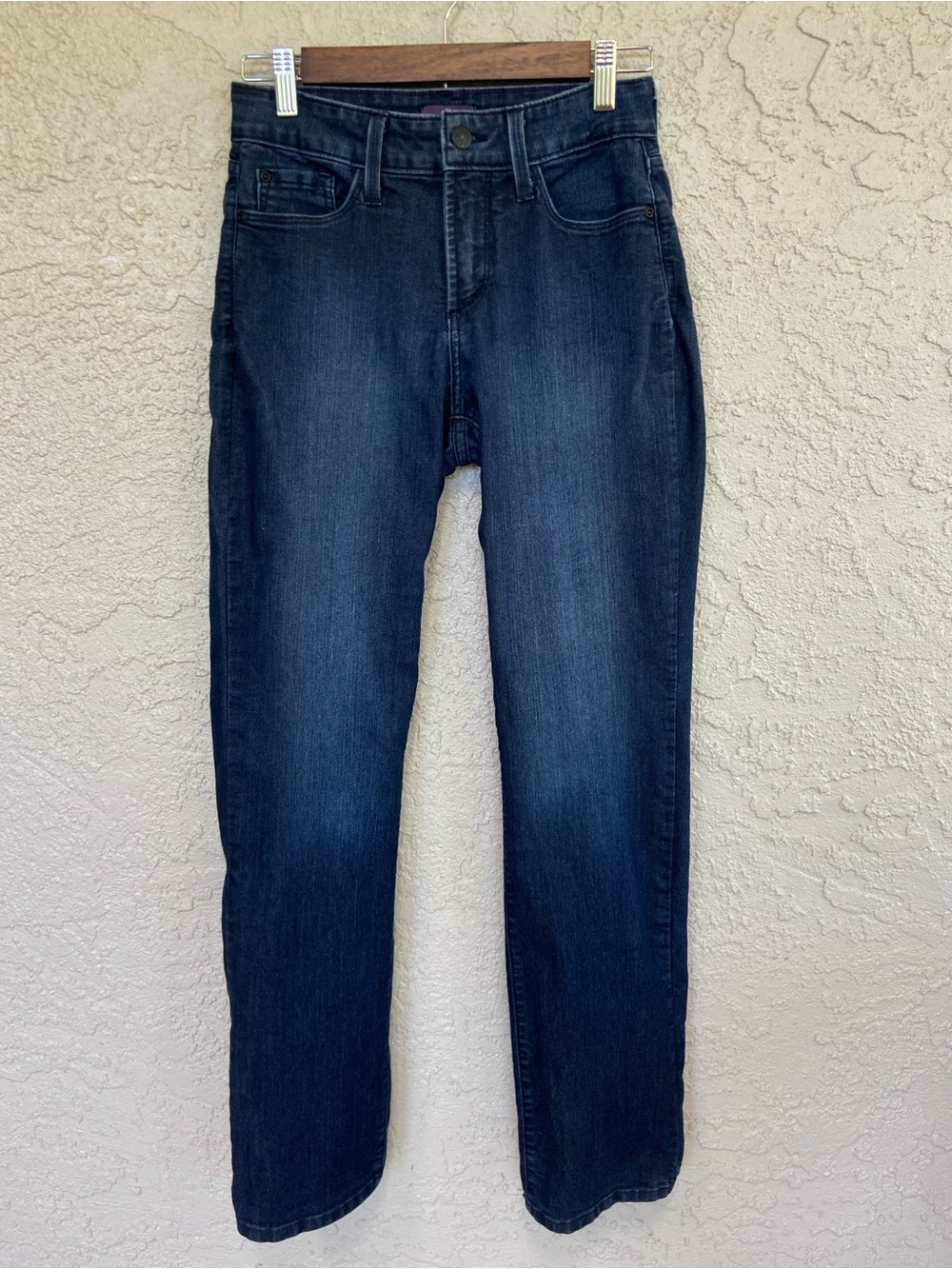 NYDJ STRAIGHT Mid Rise Stretch Jeans Embellished Rear Pockets Med Blue Size 2